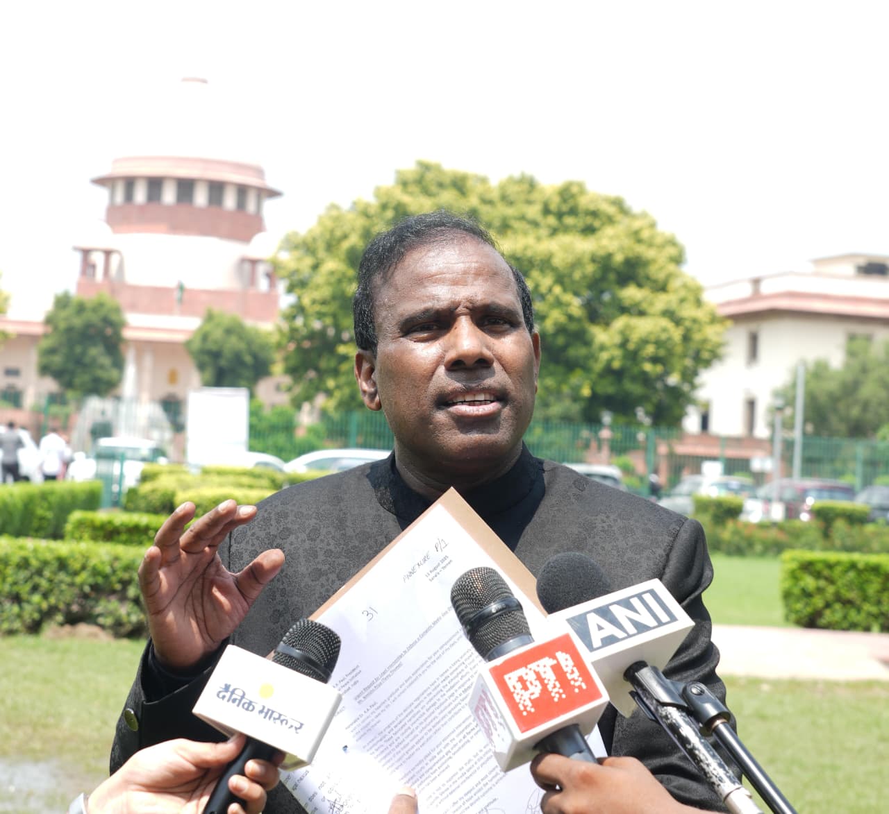 सुप्रीम कोर्ट की स्थगन से नाराज़ डॉ. पॉल, बेटिंग ऐप्स और निमिषा प्रिया मामले को बताया राष्ट्रीय मुद्दा