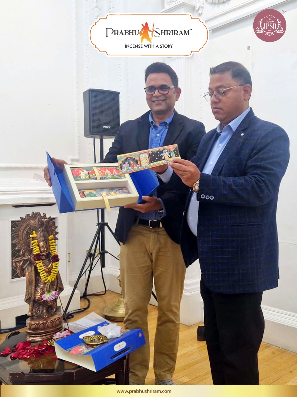 लंदन के नेहरू सेंटर में श्री कृष्ण लीला कलेक्शन का अंतरराष्ट्रीय समर्पण समारोह