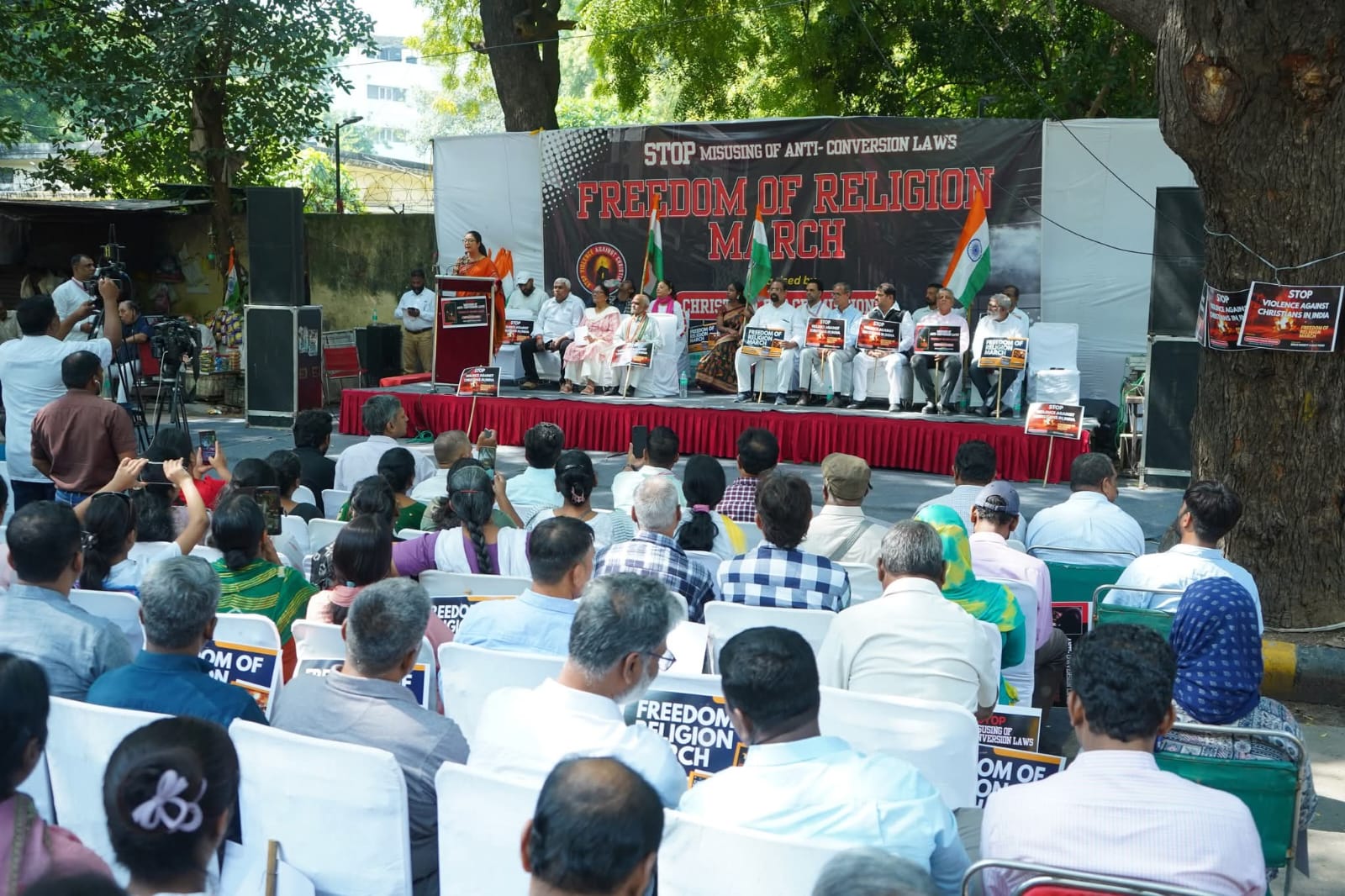 बहुधर्मी समुदायों ने मिलकर शुरू किया धर्म स्वातंत्र्य मार्च