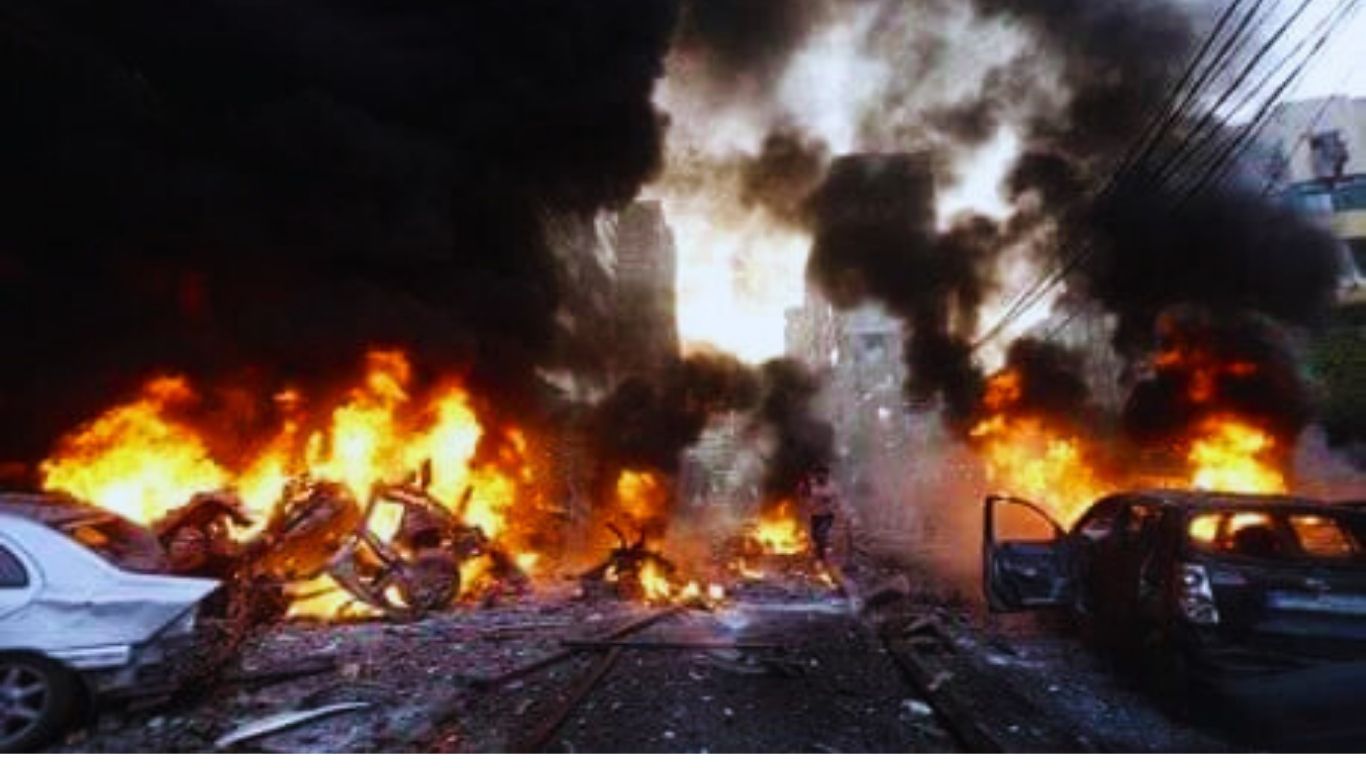 लाल किले के पास जोरदार धमाका, 8 की मौत और 16 घायल; अमित शाह ने पुलिस कमिश्नर से की बात, दिल्ली-NCR में हाई अलर्ट