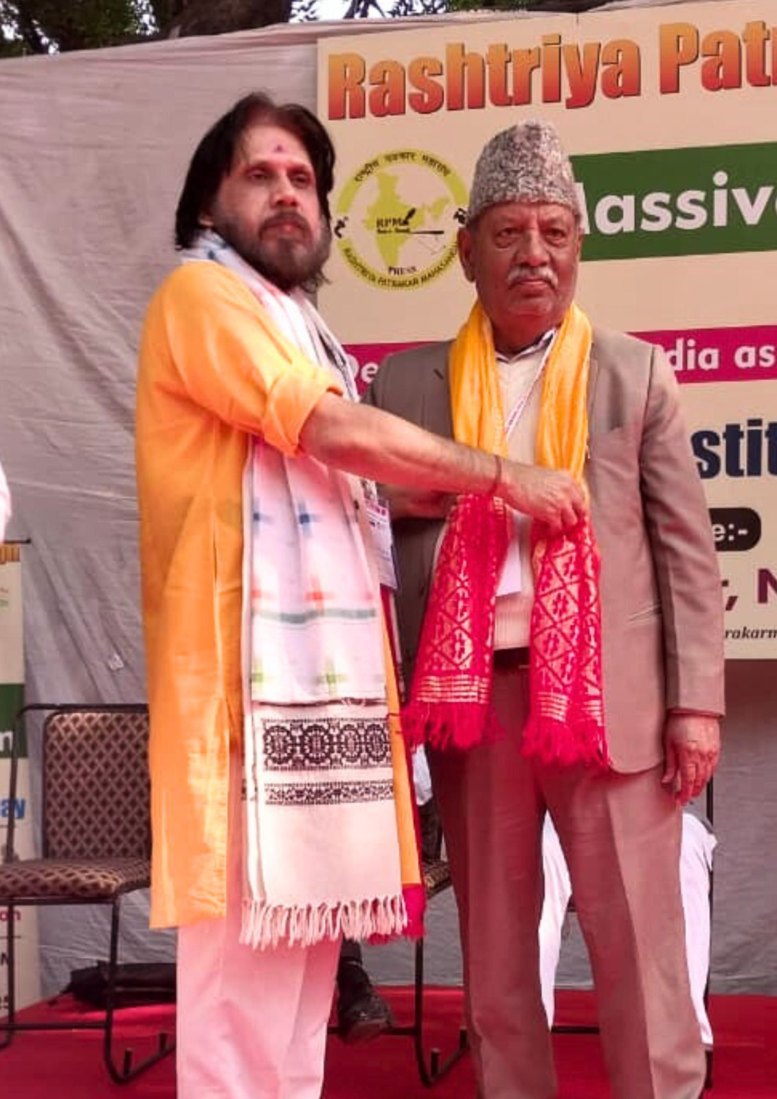 जंतर मंतर पर पत्रकारों का हल्ला बोल, मीडिया को ‘चौथा स्तंभ’ का दर्जा देने की उठी मजबूत मांग