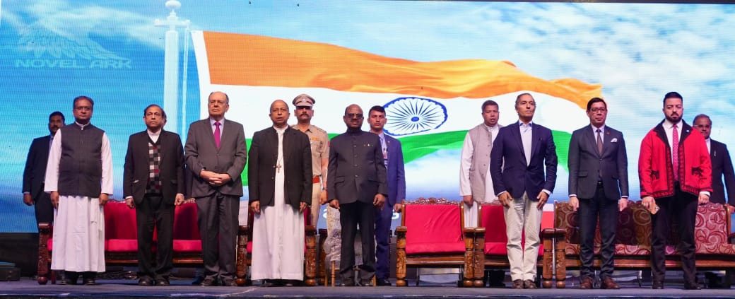 क्रिस्टु महोत्सव 2025 का भव्य शुभारंभ; बंगाल के राज्यपाल डॉ. सी. वी. आनंद बोस हुए शामिल, नई पुस्तक ‘क्रिस्टु महोत्सव’ का किया लोकार्पण